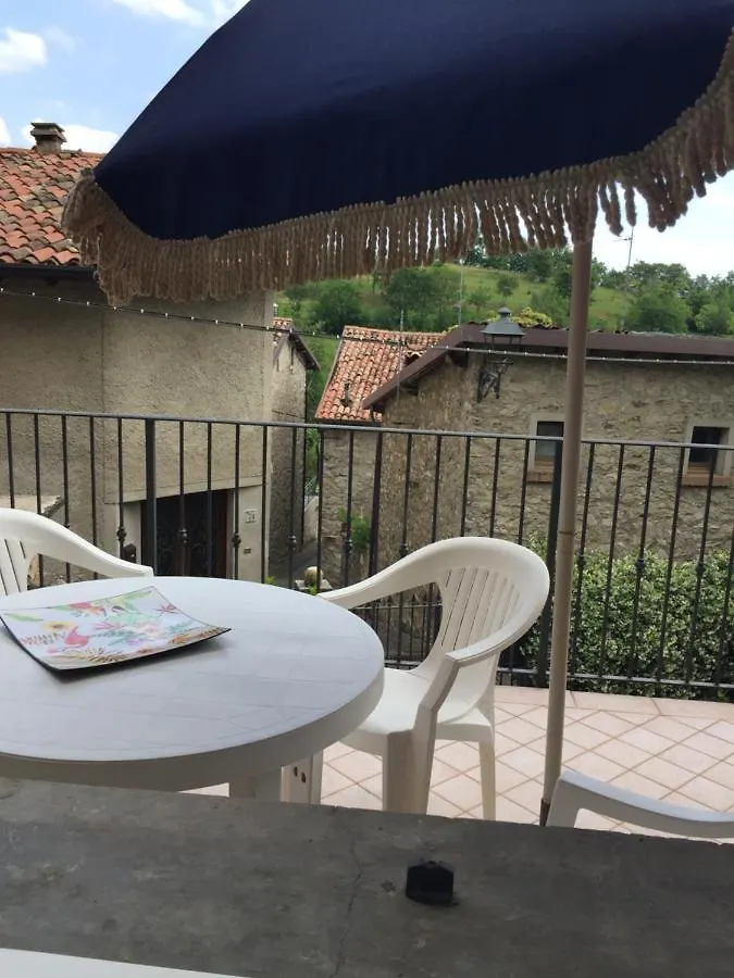 Apartment Ferienwohnung Il Cortiletto Gargnano